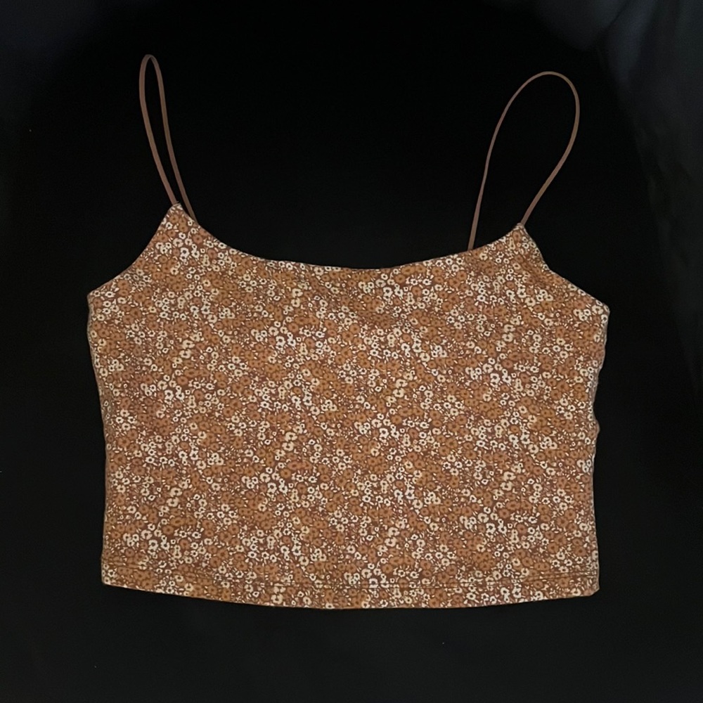 Women crop top